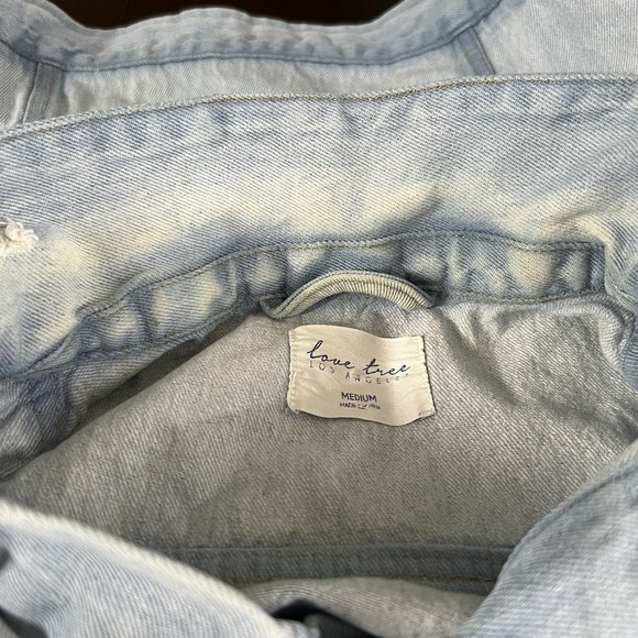 Love Tree Womens Lt Blue Button Up Distressed Denim Jean Jacket SZ M SHORT READ - Picture 5 of 8